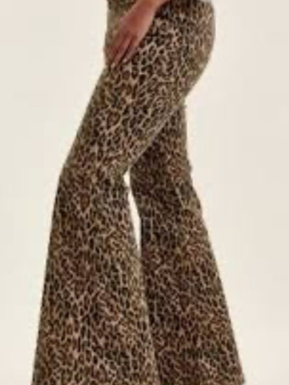 🔥 RARE Judy Blue Leopard Print Super Flare Jeans – Size 9/29!